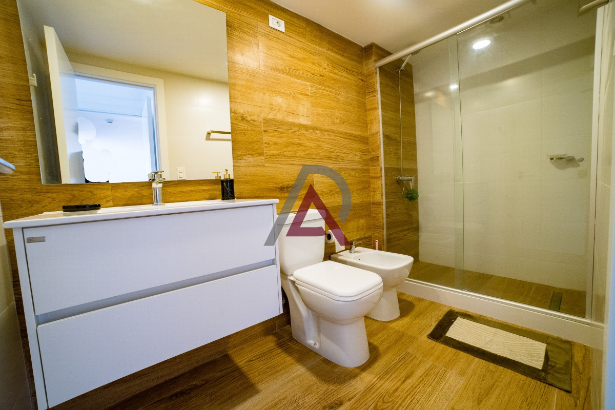 Apartamento ID.125 - Venta Apartamento, playa mansa. Punta del este 