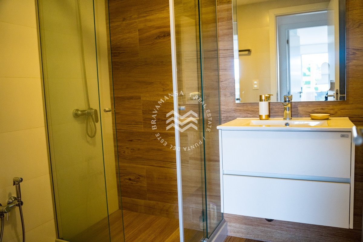 Apartamento ID.371 - apartamento en venta en playa mansa Punta del este 
