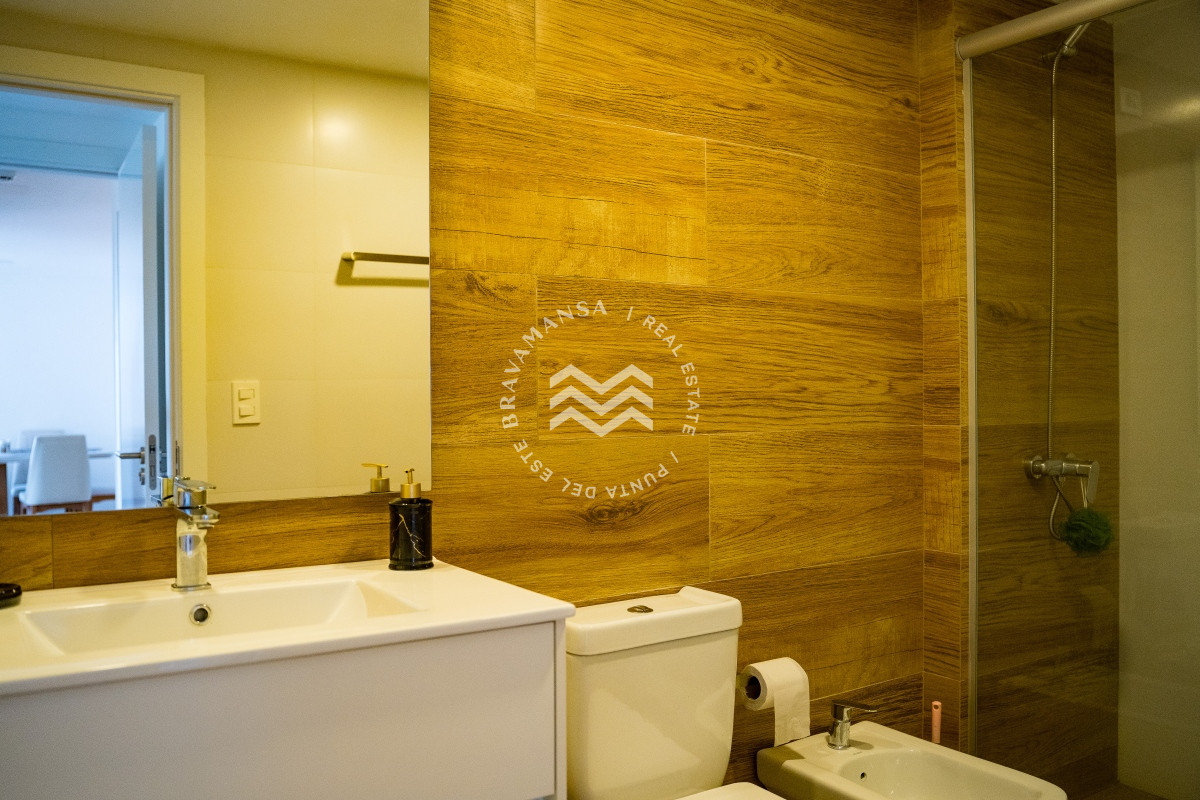 Apartamento ID.371 - apartamento en venta en playa mansa Punta del este 