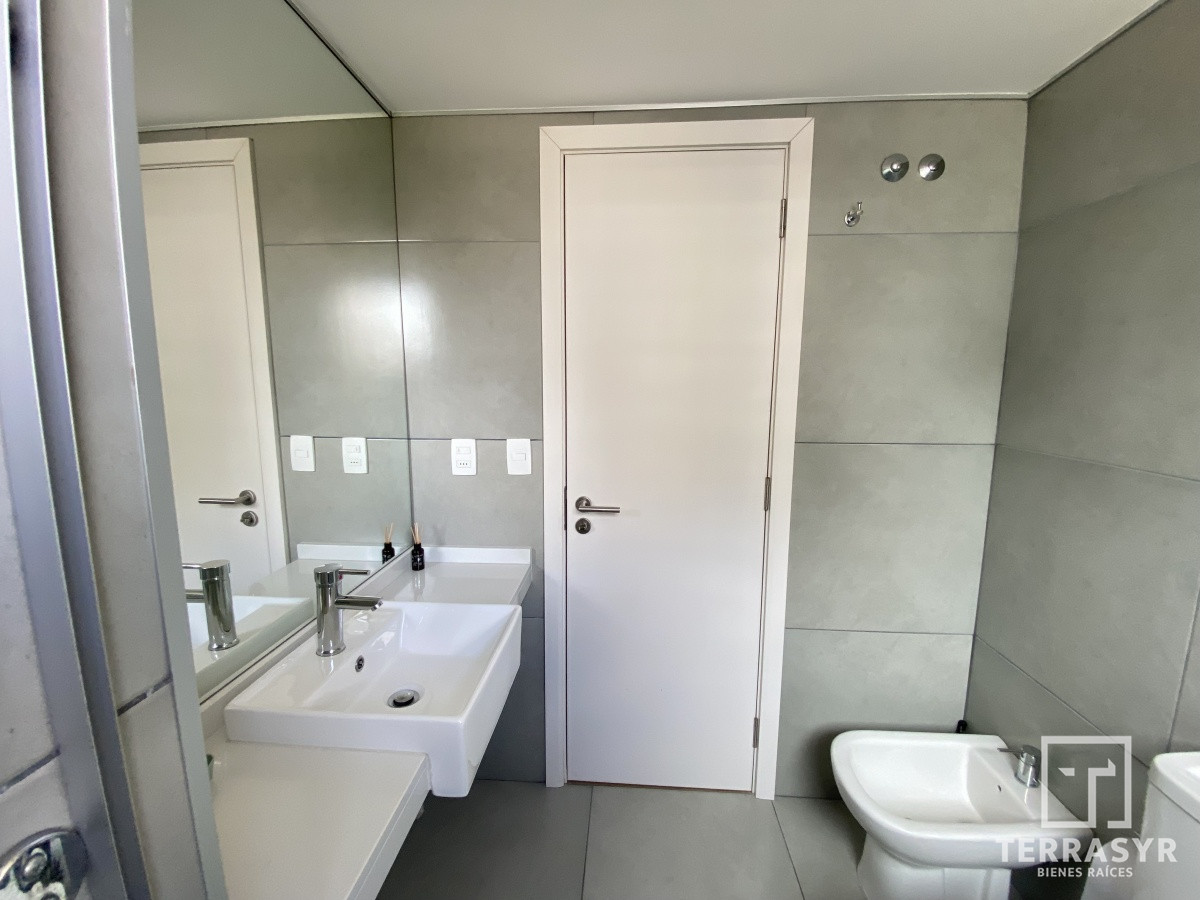 Apartamento ID.229 - PUNTA DEL ESTE- APARTAMENTO 2 DORMITORIOS NUEVO