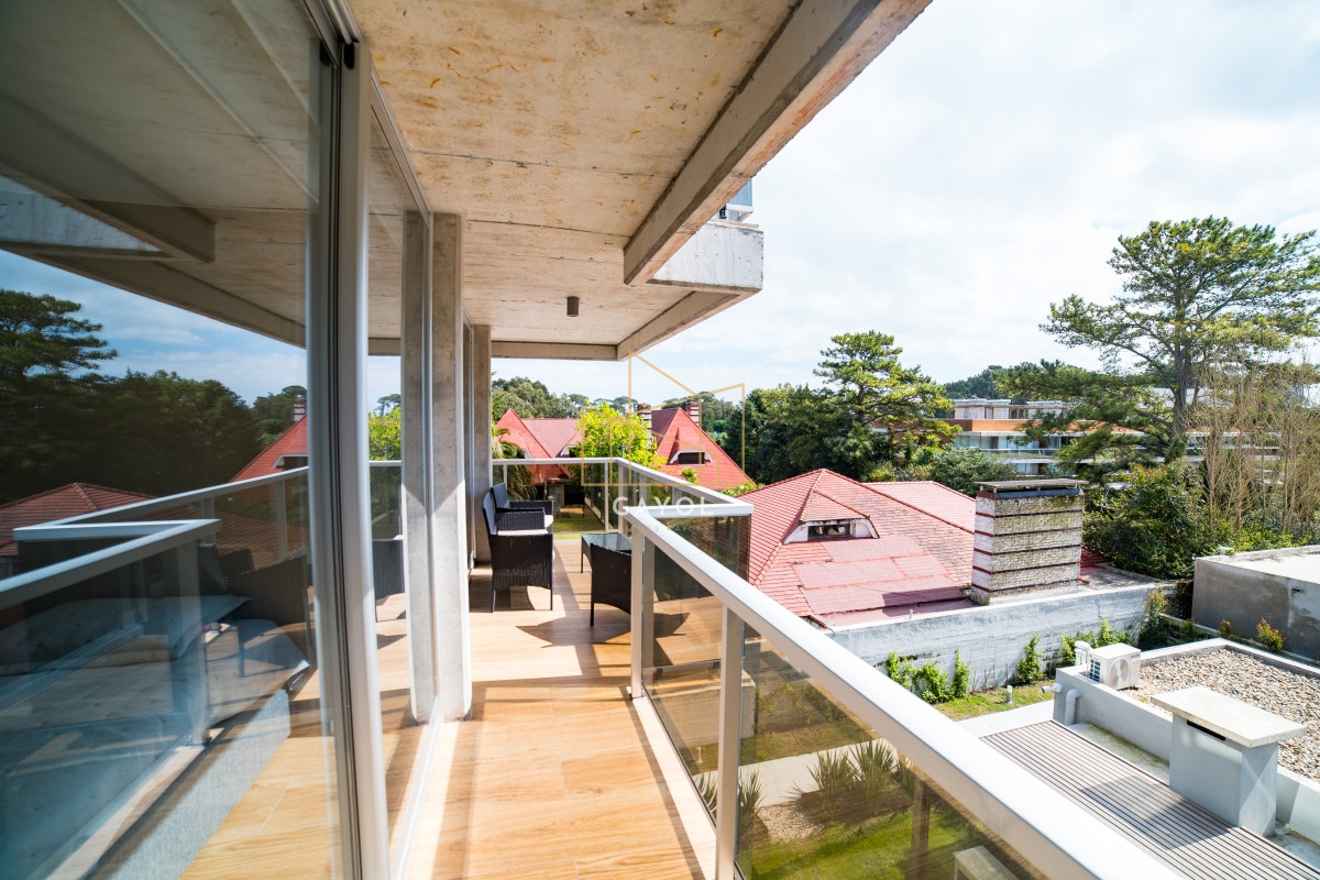 Apartamento ID.439 - apartamento en venta en playa mansa Punta del este 