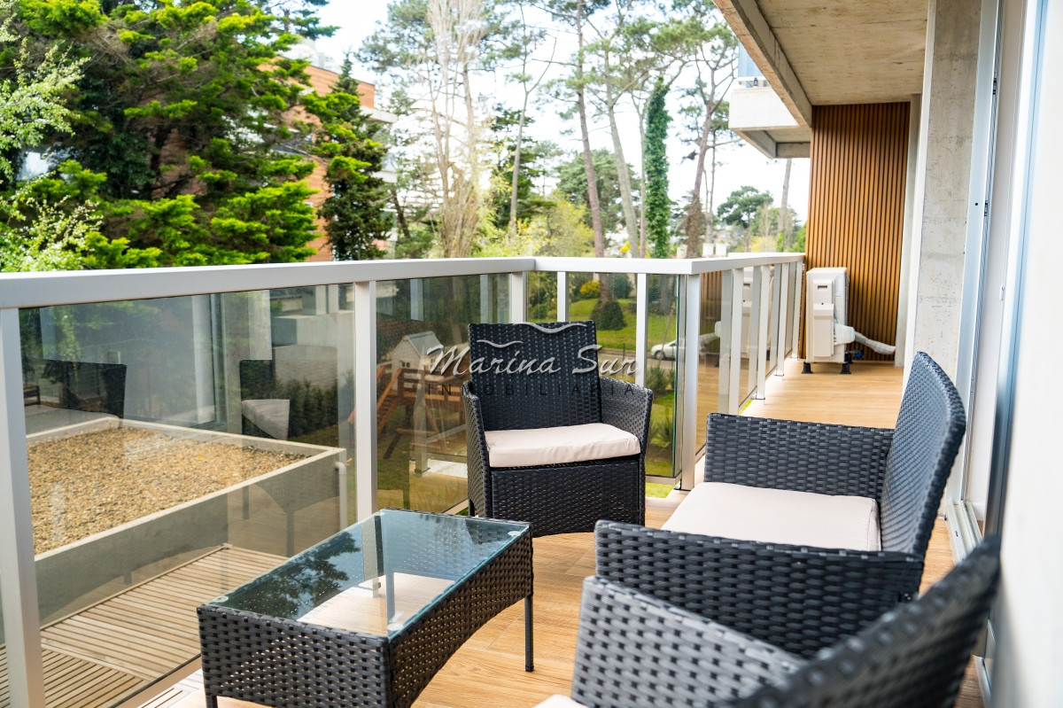 Apartamento ID.116 - apartamento en venta en playa mansa Punta del este 