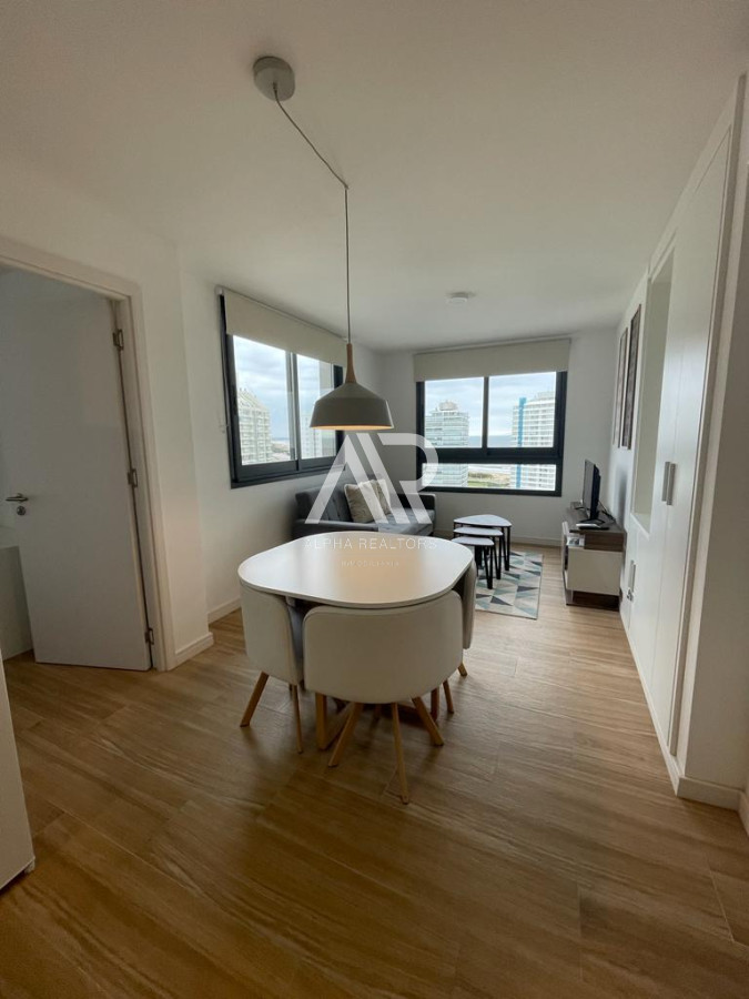 VENTA- 1 dormitorio con amenities y ccohera fija- Pda 3 Brava- Punta del Este - APH577A