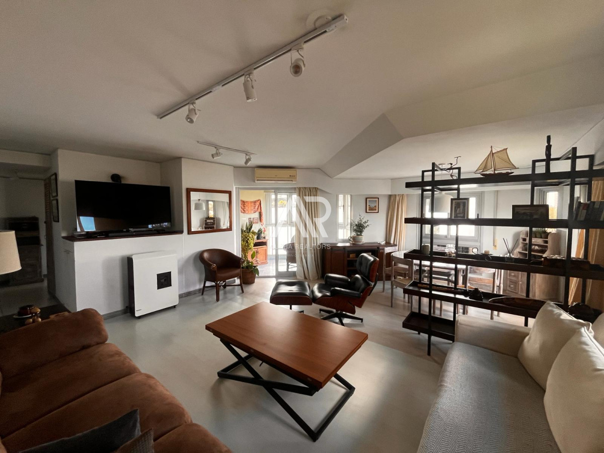 Venta apartamento de 3 dormitorios reciclado  - APH1882A