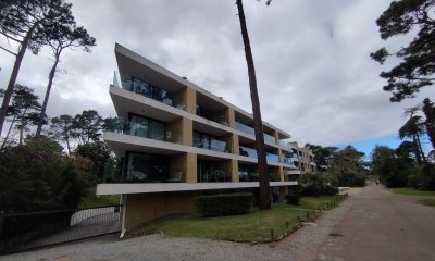 Apartamento en venta 2 dormitorios, con balcón con parrillero