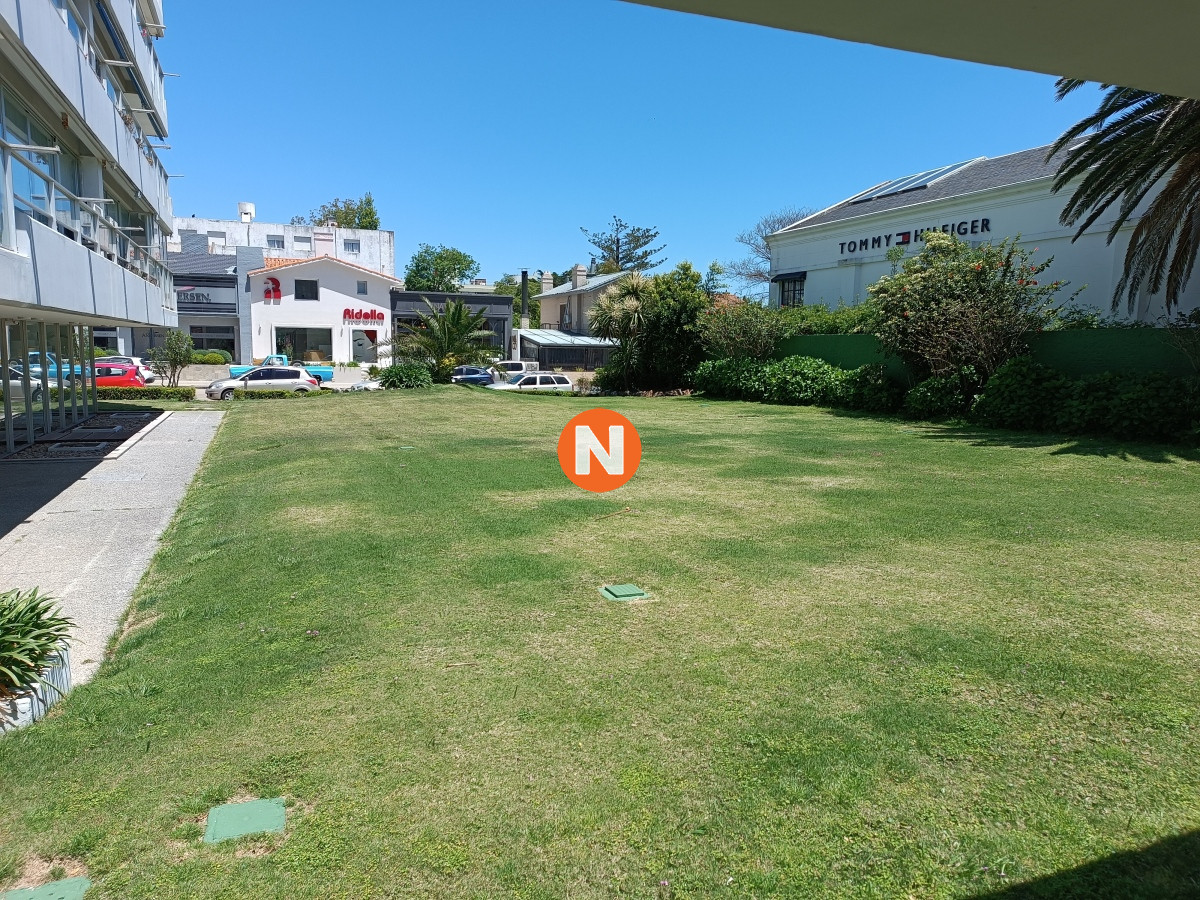 Apartamento Ref.222857 - Apartamento en venta Punta del Este Oportunidad