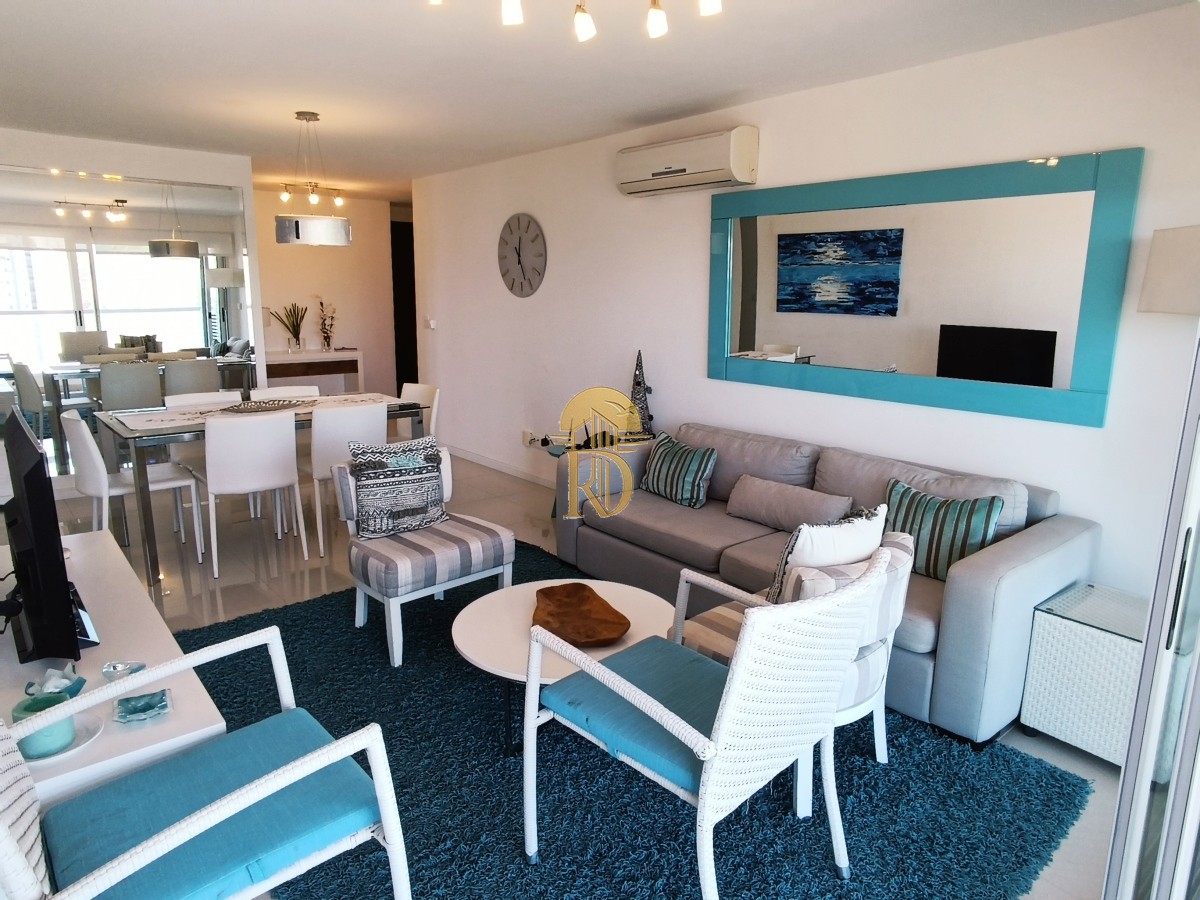 icon brava ,torre con servicios a 100 mts de Playa Brava -id-206-3