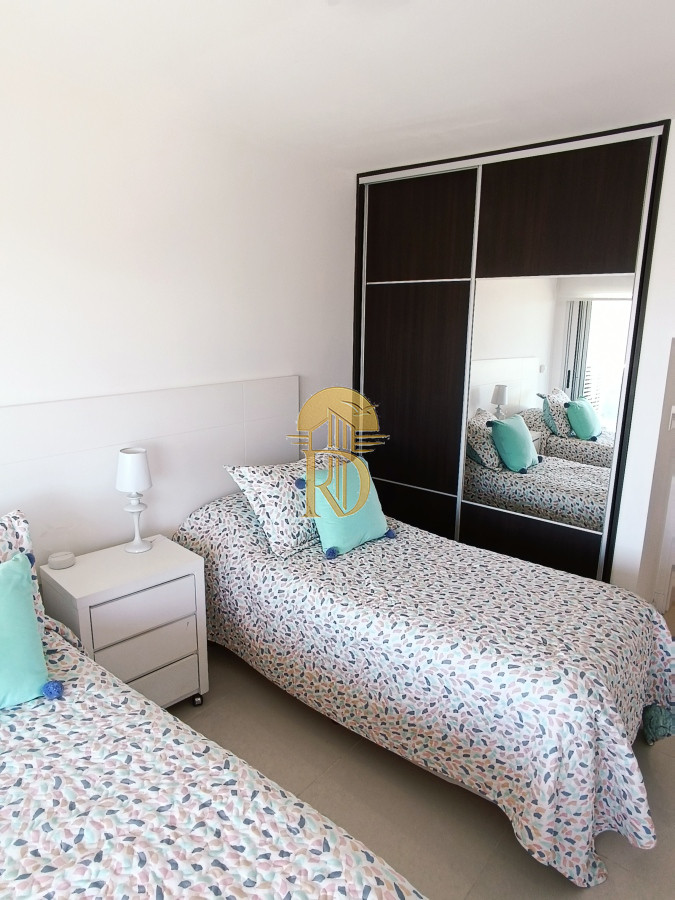 icon brava ,torre con servicios a 100 mts de Playa Brava -id-206-24