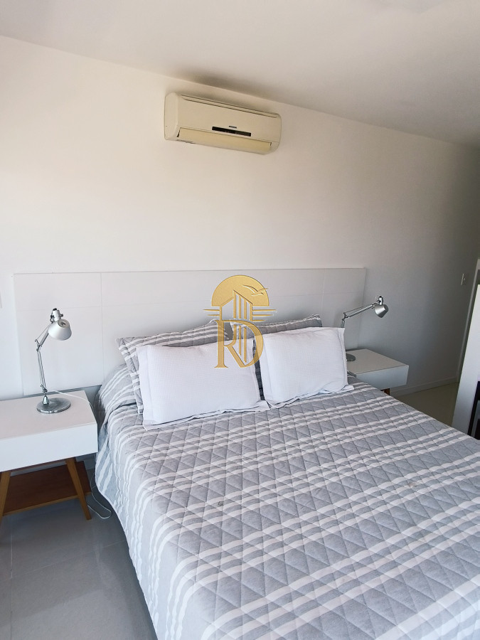 icon brava ,torre con servicios a 100 mts de Playa Brava -id-206-11