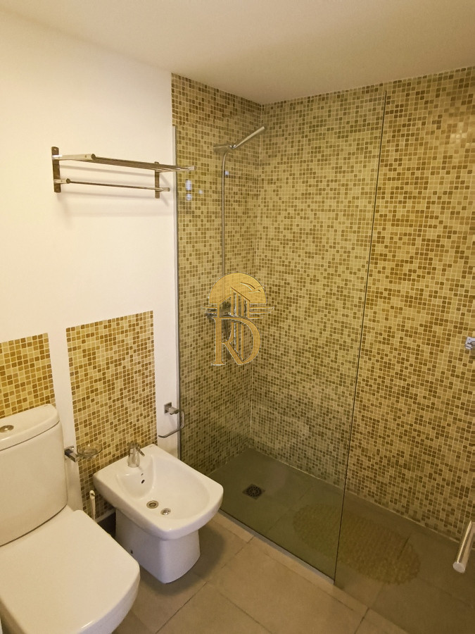 icon brava ,torre con servicios a 100 mts de Playa Brava -id-206-16