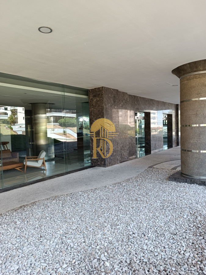 icon brava ,torre con servicios a 100 mts de Playa Brava -id-206-26