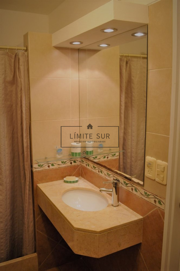 Apartamento ID.109 - Apto sobre Gorlero a 100 mts del Puerto de Punta del este
