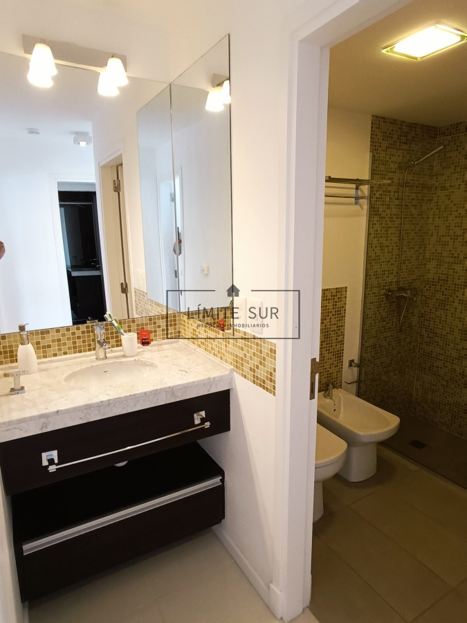 Apartamento ID.101 - Excelente torre con servicios a 100 mts de Playa Brava
