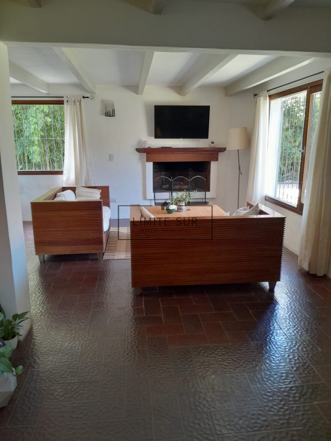 Casa ID.158 - Chalet en Pinares 