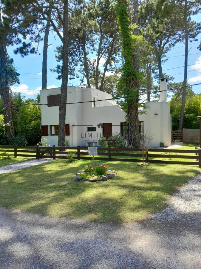 Casa ID.158 - Chalet en Pinares 
