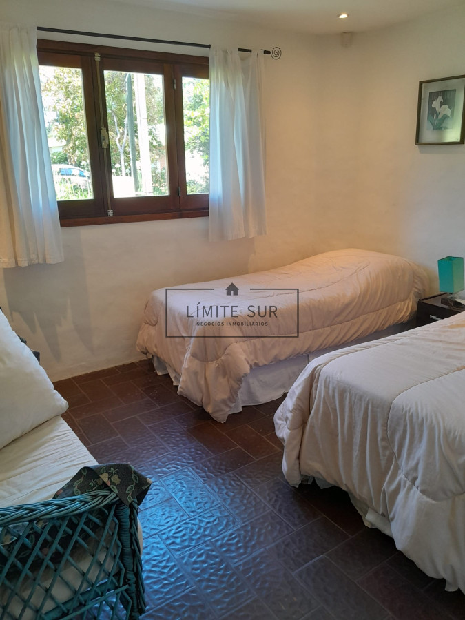 Casa ID.158 - Chalet en Pinares 