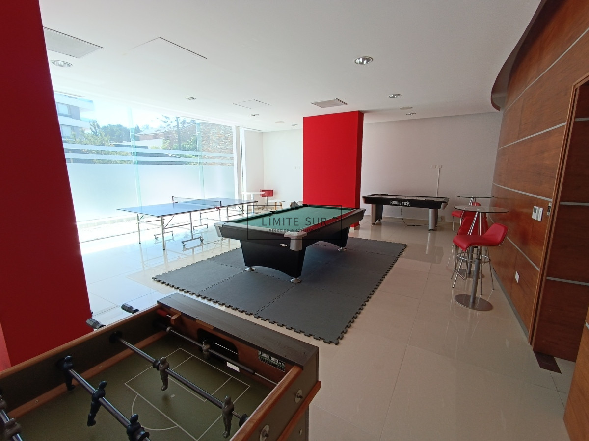 Apartamento ID.101 - Excelente torre con servicios a 100 mts de Playa Brava