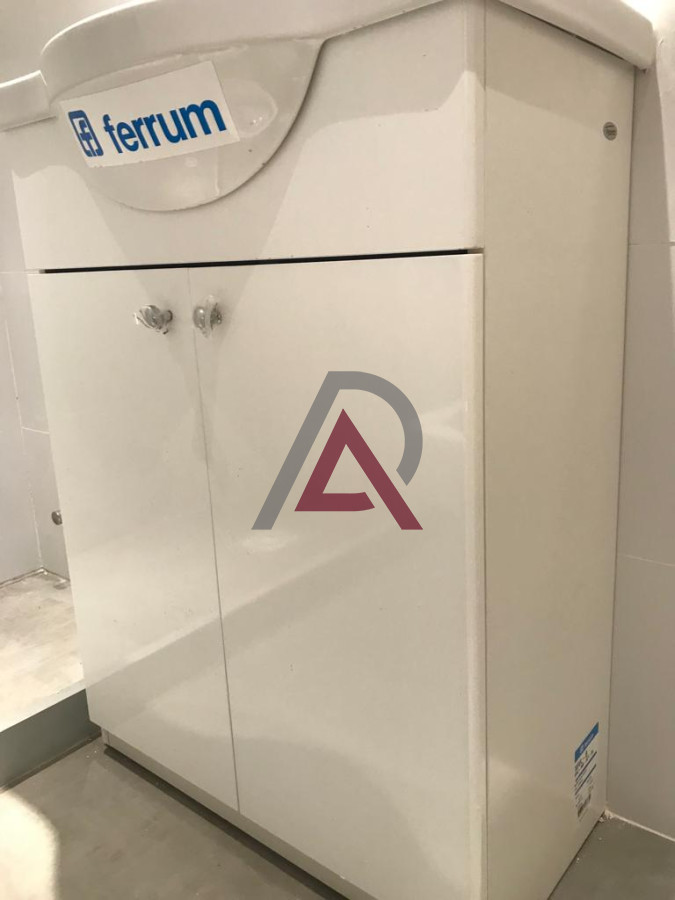 Apartamento ID.61 - VENTA  Apartamento sobre 18 de Julio! con Renta 