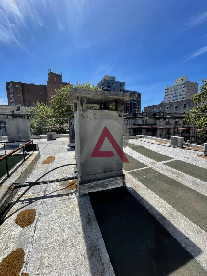 Apartamento ID.255 - VENTA APARTAMENTO 1 Dorm.- CENTRO -Tel. 097.094.674