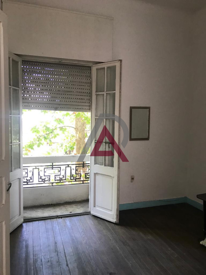 Apartamento ID.57 - VENTA  APARTAMENTO , 3 Dormitorios , CORDÓN, con RENTA 