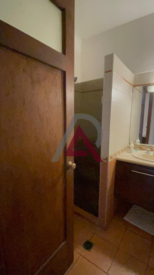 Apartamento ID.254 - VENTA APARTAMENTO 4 Dorm. + 2 Baños - POCITOS