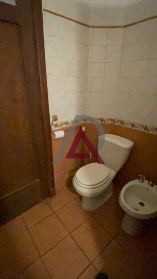 Apartamento ID.254 - VENTA APARTAMENTO 4 Dorm. + 2 Baños - POCITOS
