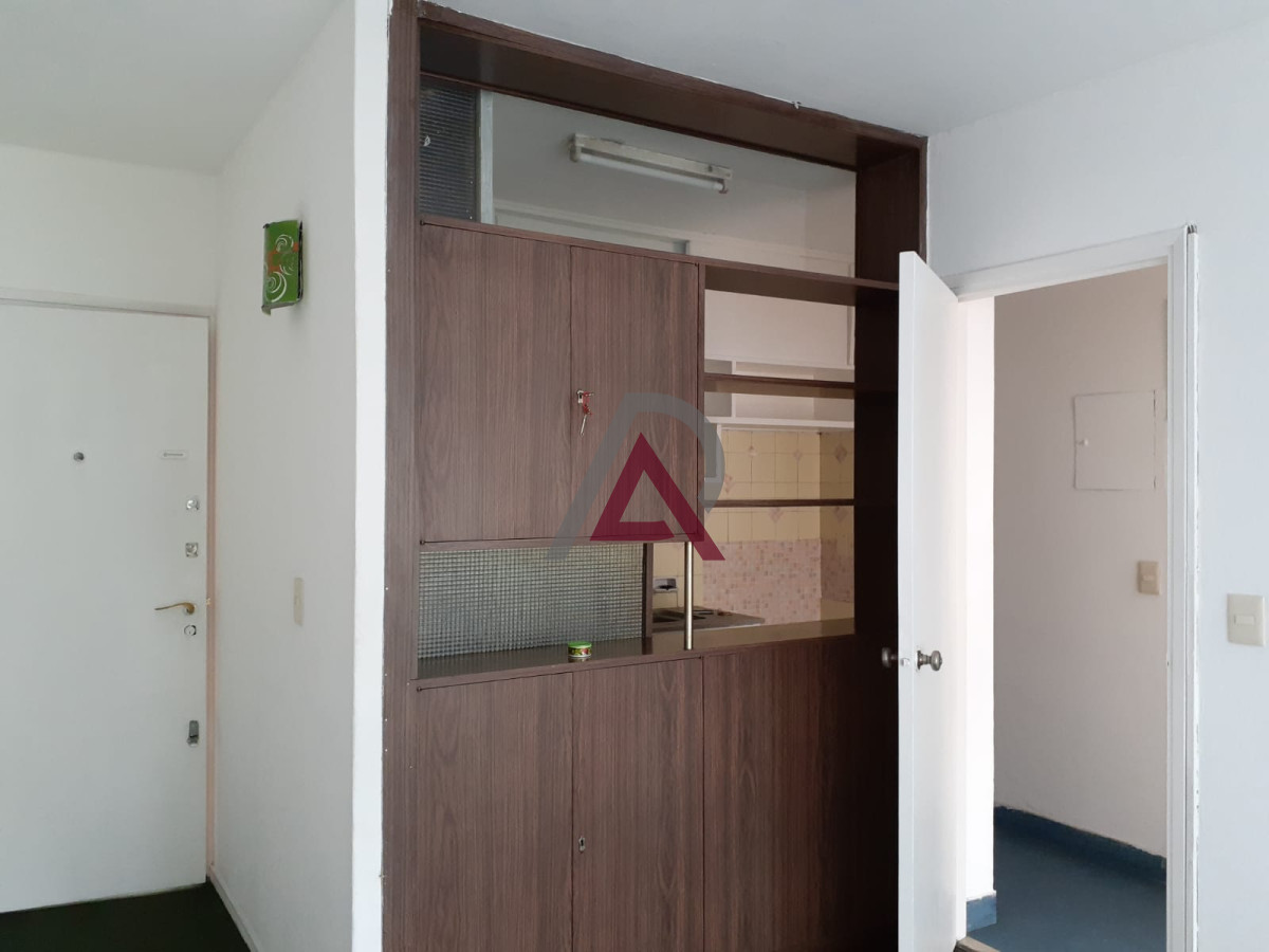 Apartamento ID.255 - VENTA APARTAMENTO 1 Dorm. - CENTRO