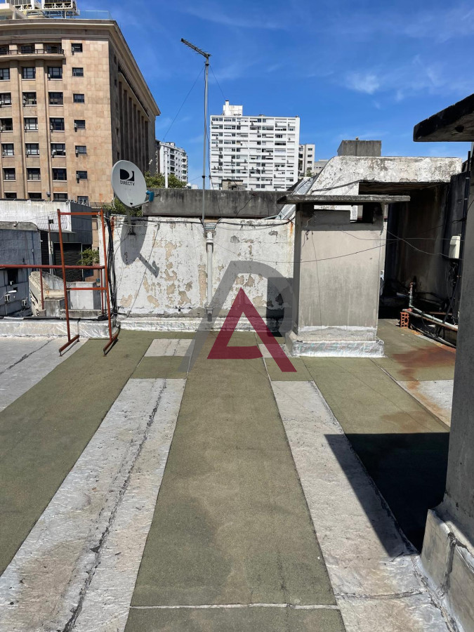 Apartamento ID.255 - VENTA APARTAMENTO 1 Dorm.- CENTRO -Tel. 097.094.674