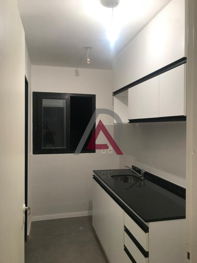 Apartamento ID.61 - VENTA  Apartamento sobre 18 de Julio! con Renta 