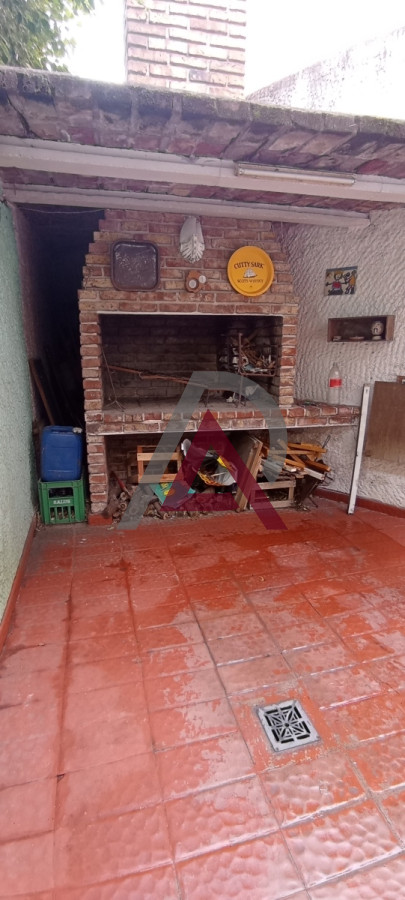 Casa ID.73 - CASA EN MALVIN SUR / Ámsterdam a 1 cuadra Rambla