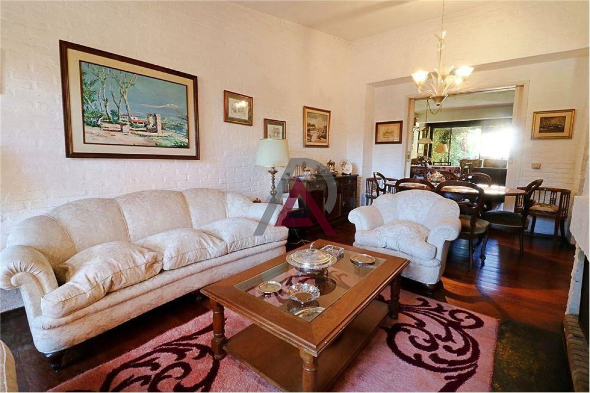 Casa ID.144 - Casa en La Caleta de Carrasco- ÚNICA en la zona y sobre Avenida de las Américas!!!!