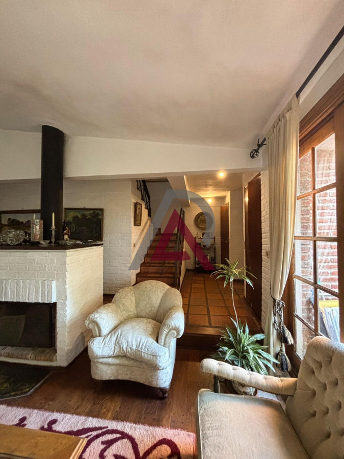 Casa ID.144 - Casa en La Caleta de Carrasco- ÚNICA en la zona y sobre Avenida de las Américas!!!!