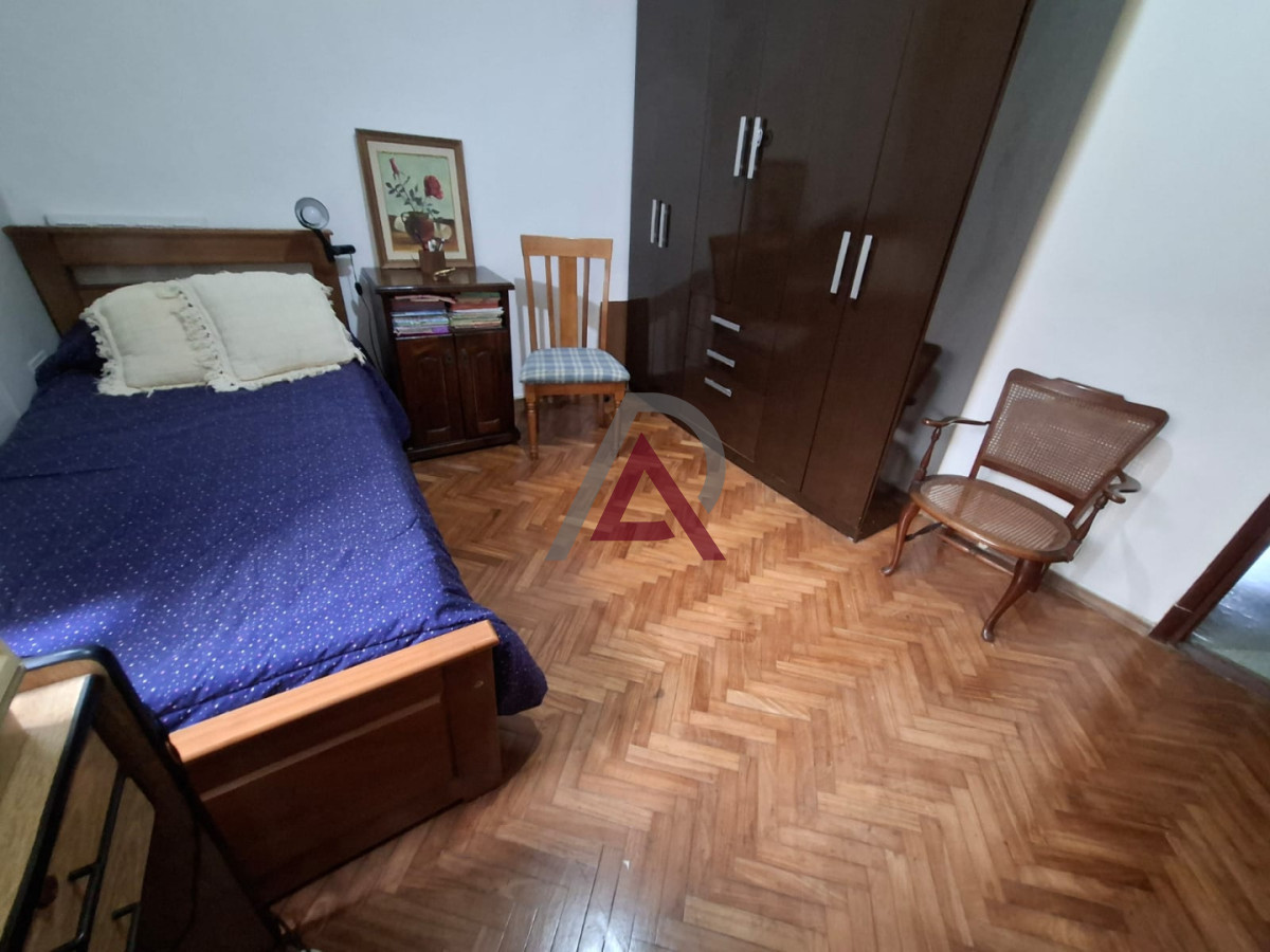 Casa ID.322 - VENTA CASA -4 Dor, 2 Baños-Garaje-Parrillero-Jacinto Vera-Bzo.Oriental