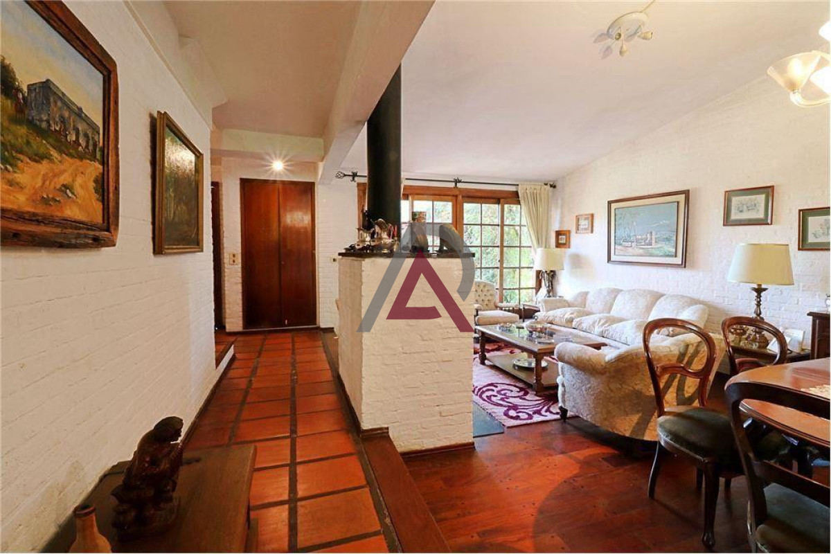 Casa ID.144 - Casa en La Caleta de Carrasco- ÚNICA en la zona y sobre Avenida de las Américas!!!!