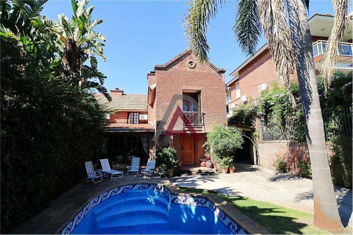 Casa ID.144 - Casa en La Caleta de Carrasco- ÚNICA en la zona y sobre Avenida de las Américas!!!!