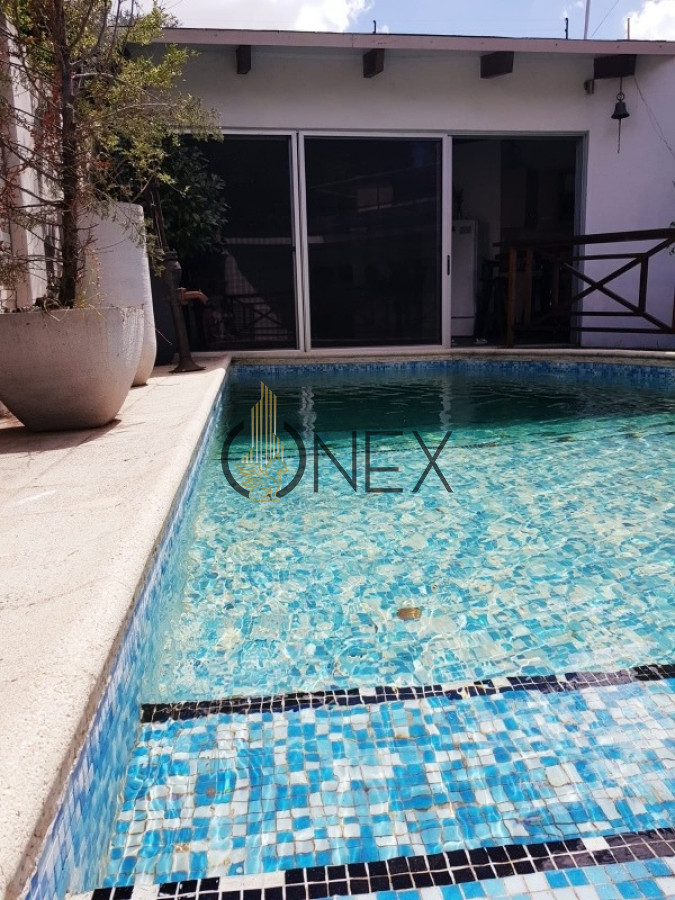 Casa ID.2941 - Venta Espectacular Casa En Esquina Zona Prado