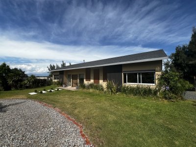 OPORTUNIDAD Venta Casa 5 Dormitorios en Colinas de Carrasco