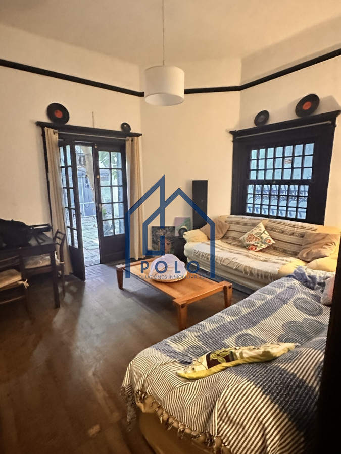 Casa ID.129 - Alquiler Casa con 6 Dormitorios en Pocitos y con estacionamiento (cod 888)