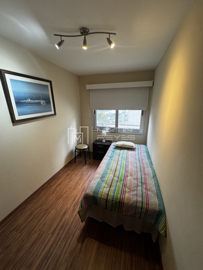 Apartamento ID.1573 - Alquiler Apartamento Amueblado de 2 Dormitorios con garaje en Torres Náuticas | Puerto del Buceo