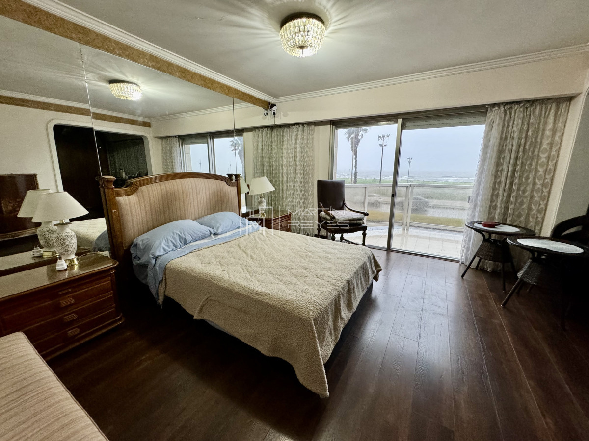 Apartamento ID.992 - Venta Apartamento 3 Dormitorios en Punta Carretas ***Exclusivo***