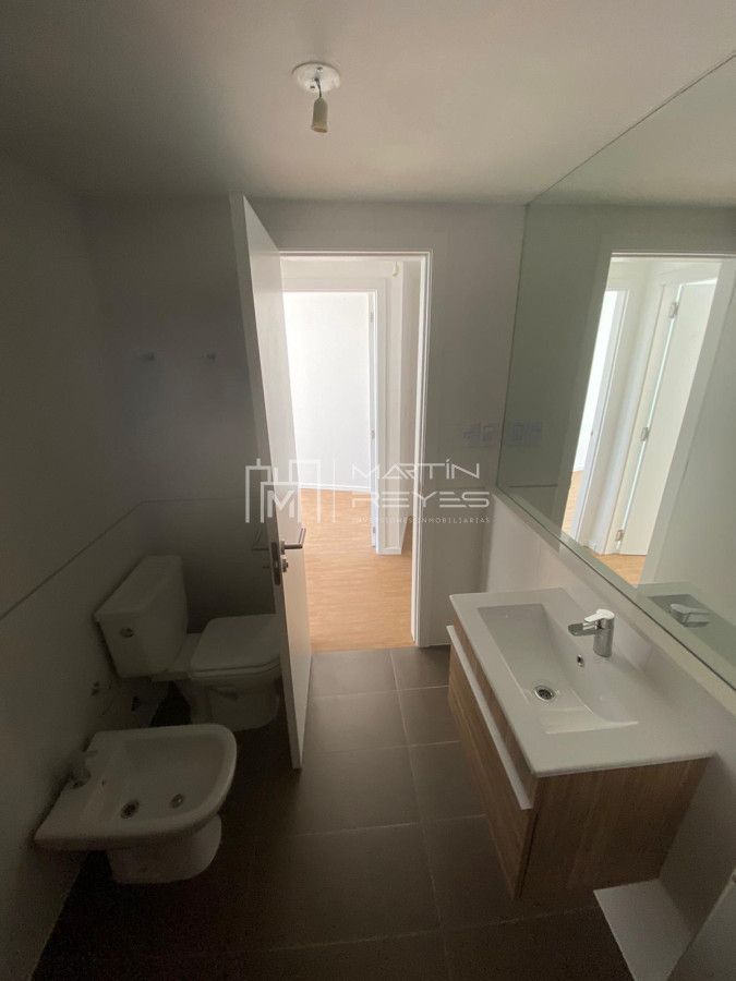 Apartamento ID.1547 - Alquiler Apartamento de 2 dormitorios garaje opcional en Tres Cruces  (cod 1547)