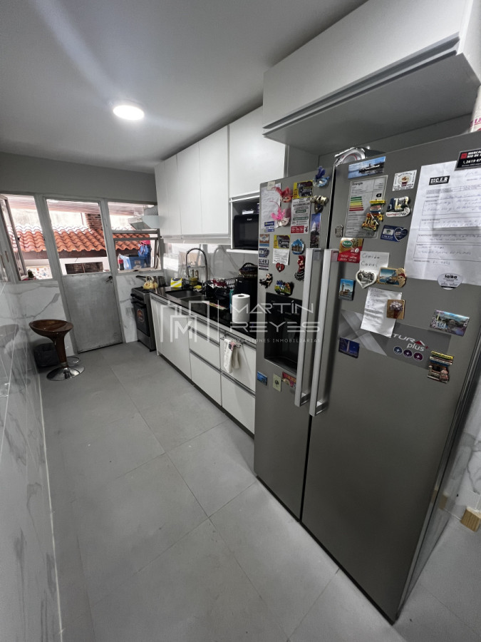 Apartamento ID.889 - Venta Apartamento 5 dormitorios con patio 70m2 en Pocitos 