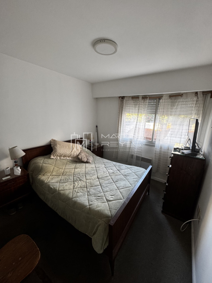 Apartamento ID.1572 - Venta Apartamento 2 Dormitorios en Punta Carretas con Orientación Noroeste.