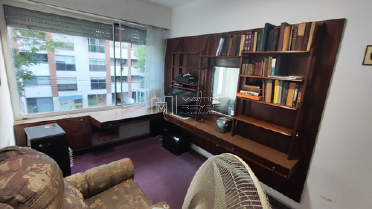 Apartamento ID.1207 - Venta apartamento 3 dormitorios y servicio con garaje fijo en Punta Carretas