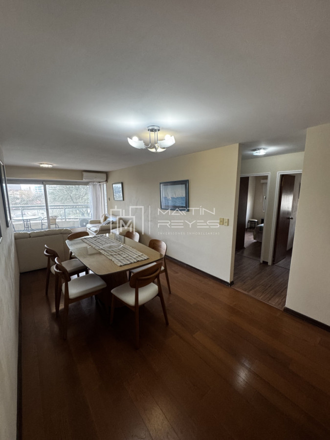 Apartamento ID.1573 - Alquiler Apartamento Amueblado de 2 Dormitorios con garaje en Torres Náuticas | Puerto del Buceo