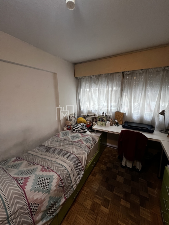 Apartamento ID.889 - Venta Apartamento 5 dormitorios con terraza en Pocitos 