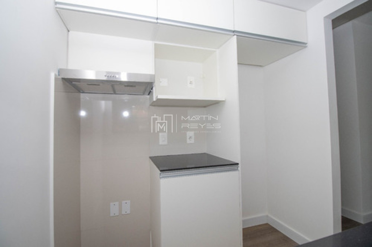 Apartamento ID.1173 - Venta Apartamento De 2 Dormitorios En Malvin Con Cochera, Patio Y Parrillero Propio Tipo Penthouse! Oportunidad