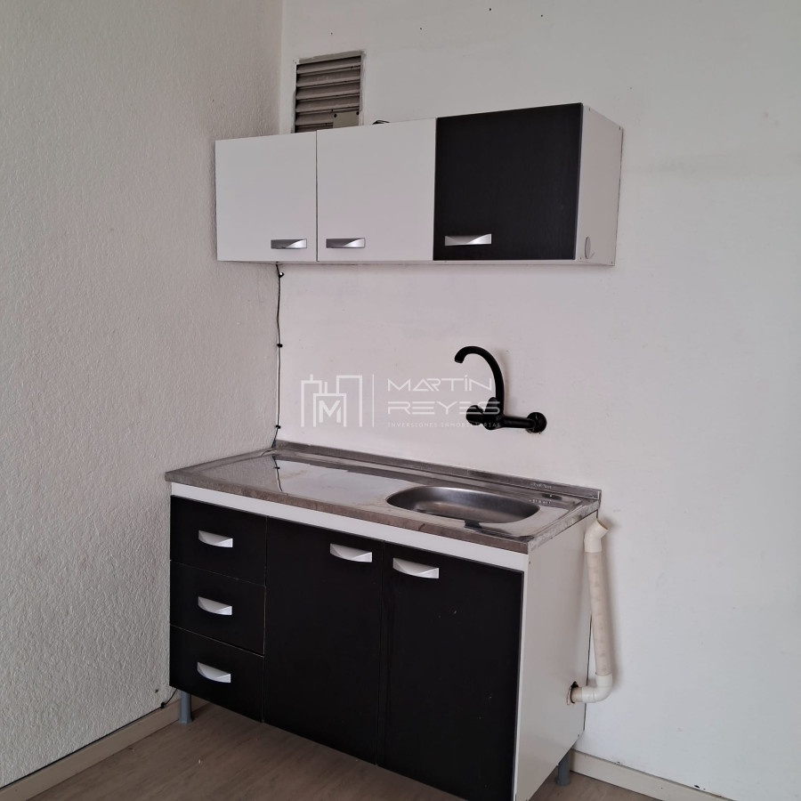 Apartamento ID.1290/Alquiler-Monoambiente-en-Ciudad-Vieja-(cod-1290) - Alquiler Monoambiente en Ciudad Vieja (cod 1290)