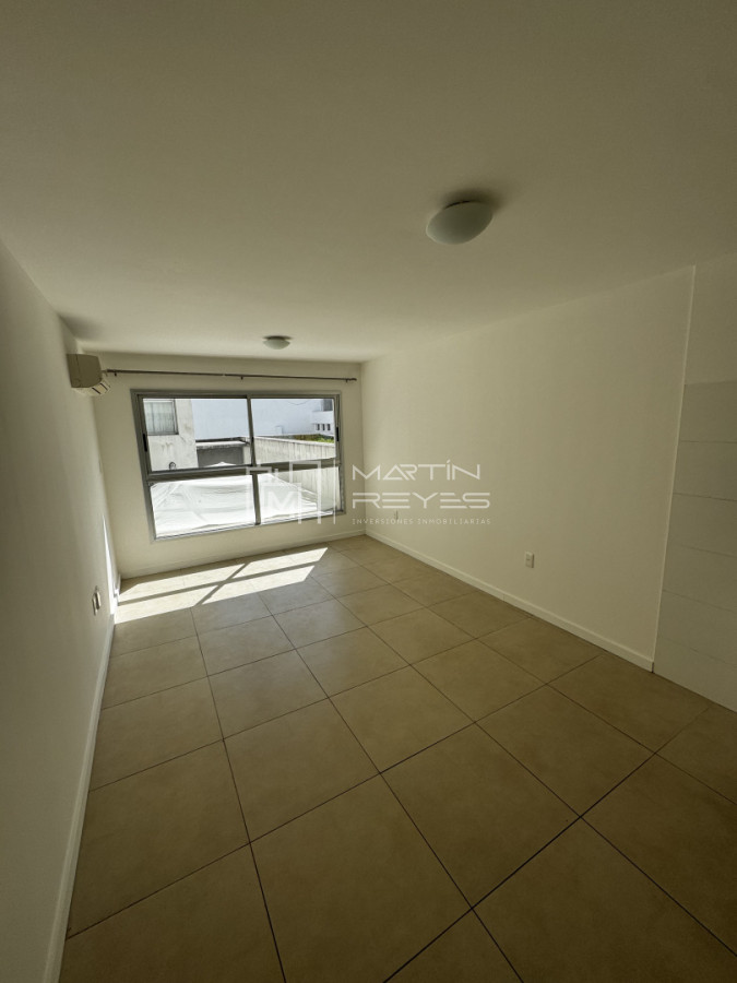 Apartamento ID.1557 - Alquiler Monoamiente Pocitos Nuevo (cod 1557)