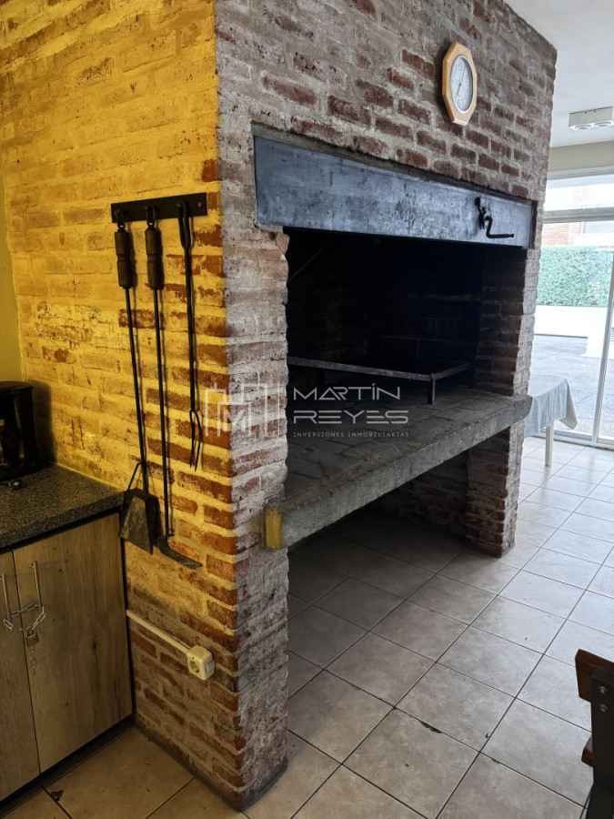 Apartamento ID.1572 - Venta Apartamento 2 Dormitorios en Punta Carretas con Orientación Noroeste.